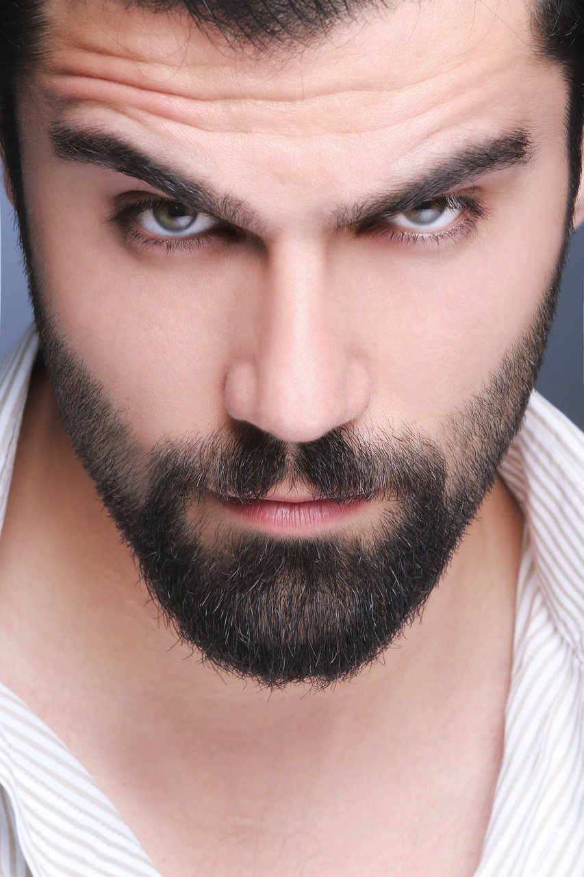 Improved beard thickness after PRP treatment at Hues Aesthetic Clinic, Madurai