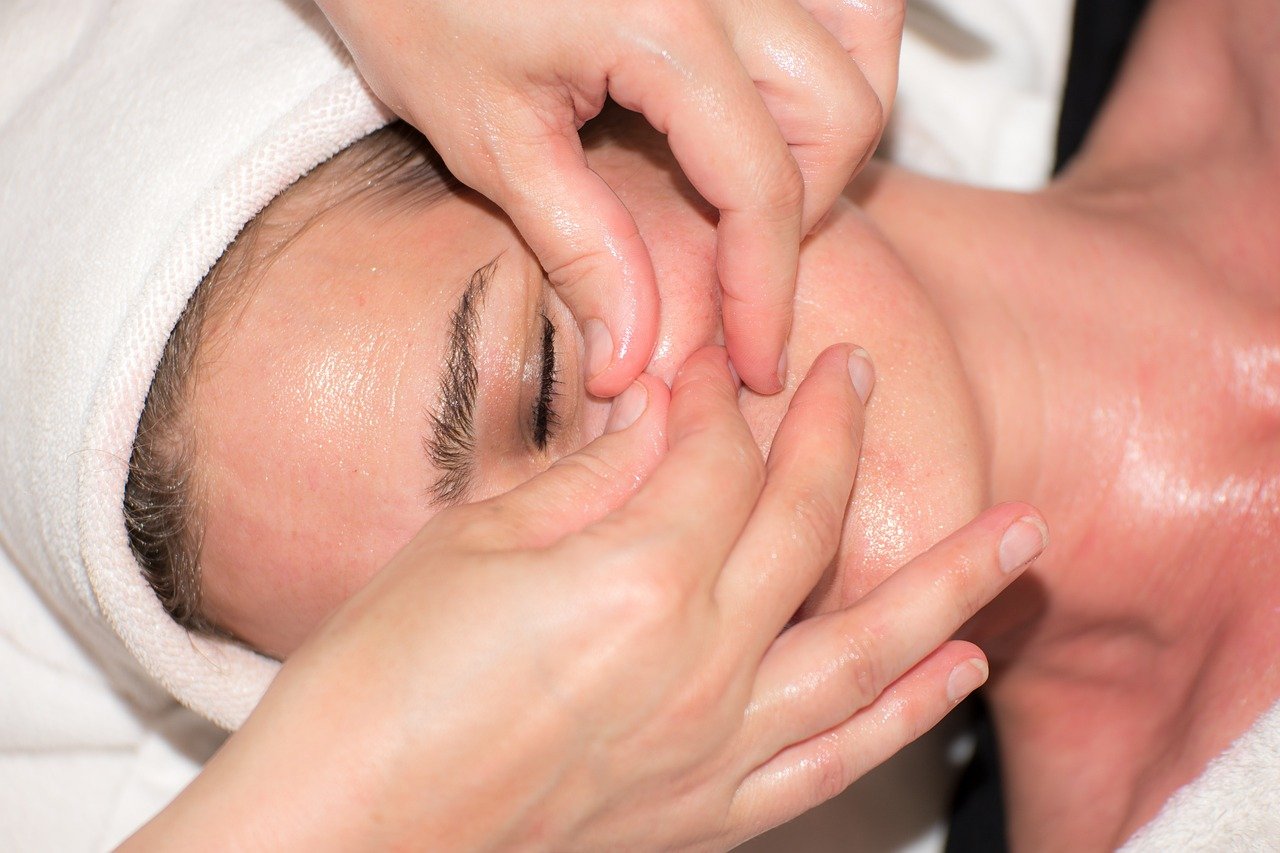 Anti-wrinkle Botox injection Madurai at Hues Aesthetic Clinic