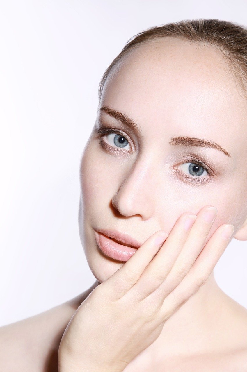 Professional chemical peel treatment in Madurai at Hues Aesthetic Clinic
