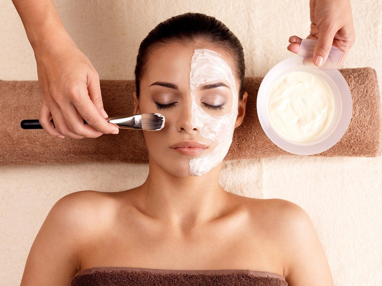 Specialist performing PRP vampire facial treatment at Hues Aesthetic Clinic Madurai